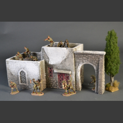 North African house with passage