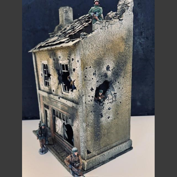 German - "Zigarren &amp; Zigaretten" store bombed and shot to pieces