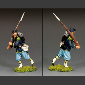  Infantryman Advancing (Hand on Rifle)