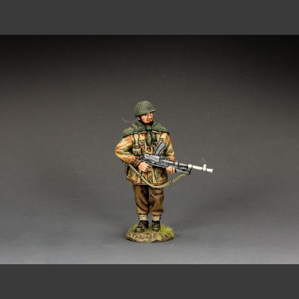 Patrolling Para Bren Gunner