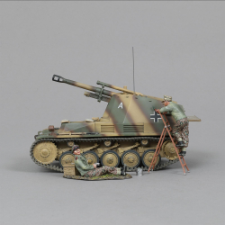 Sd.Kfz. 124 Wespe with crew