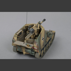 Sd.Kfz. 124 Wespe with crew