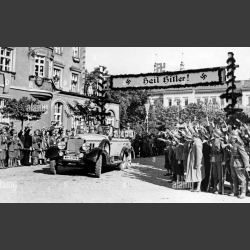 The streets of Austria in the 1930s - diorama