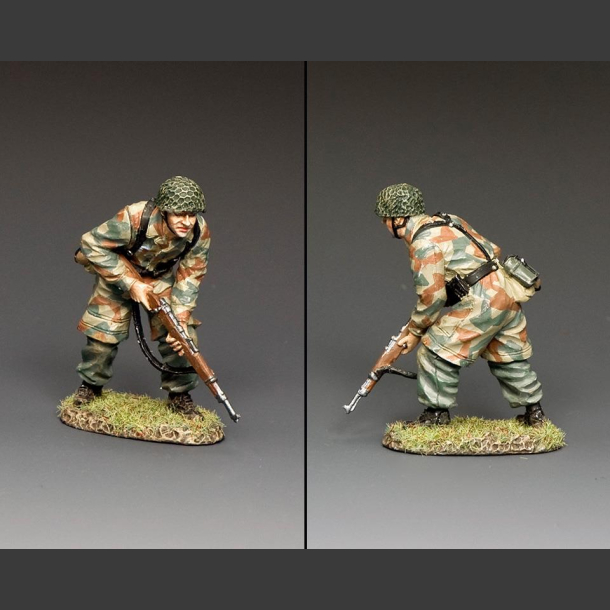 Fallschirmj&auml;ger Advancing