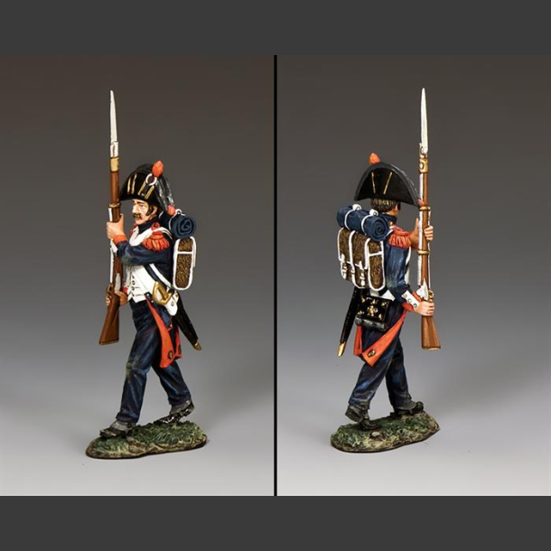 Bicorne Guard Advancing (Shoulder Arms)
