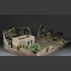 Desert house and oasis - diorama