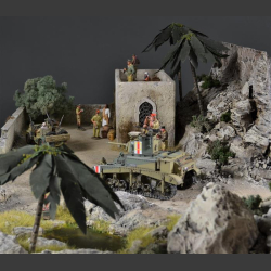 Desert house and oasis - diorama