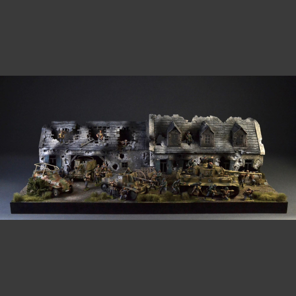 Bombed-Out Farmhouse and Barn - Diorama