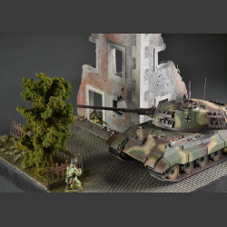 Ruin building at the intersection - Diorama