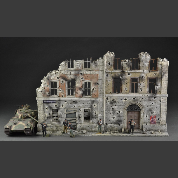 Berlin building in bombed condition
