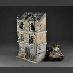 Berlin building in bombed condition