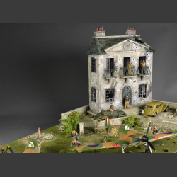 Manor house in shot and bombed condition with a large lawn - Diorama