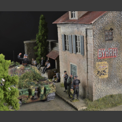  French house with well - Diorama