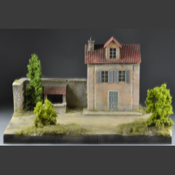  French house with well - Diorama