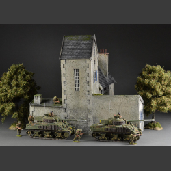 Manor house with passage and tower