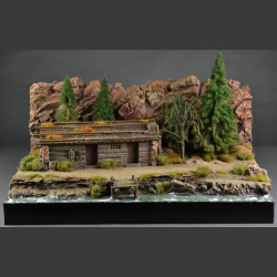 Log cabin from Hudson, Colorado or from the Rio Grande River - diorama