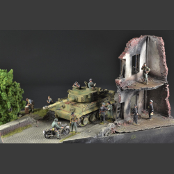 Cafe De Normandie Ruin - Diorama