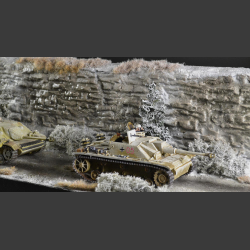 Rock wall and road - diorama