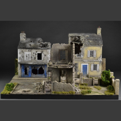 French city in ruins - diorama