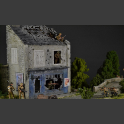 French bakery (Boulangerie) bombed and shelled - diorama