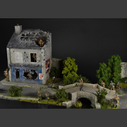 French bakery (Boulangerie) bombed and shelled - diorama