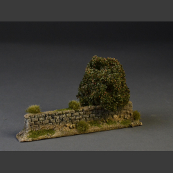 Stone wall with bush (only 1 in stock)